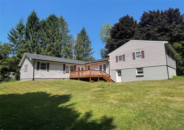 17th image of 129 Knoll Wood Cir, Ava, NY 13303 | MLS# S1684945