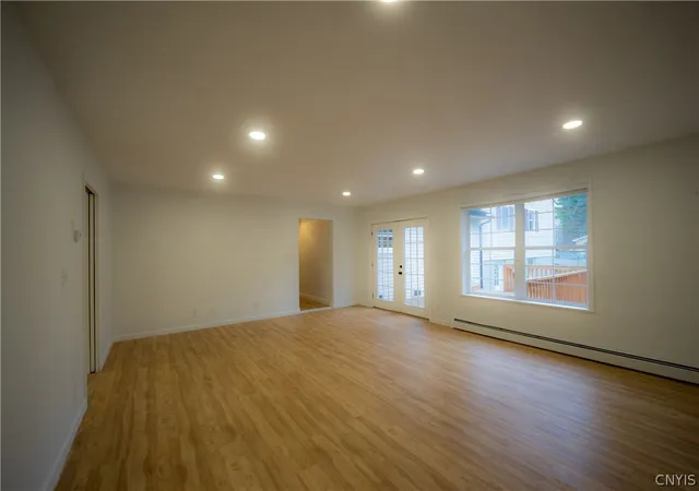 3rd image of 129 Knoll Wood Cir, Ava, NY 13303 | MLS# S1684945