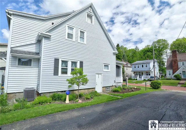 3rd image of 77 Pershing Ave, Jamestown, NY 14701 | MLS# R1684130