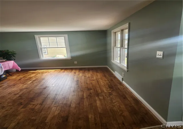 3rd image of 206 Marilyn Ave, Salina, NY 13212 | MLS# S1685854
