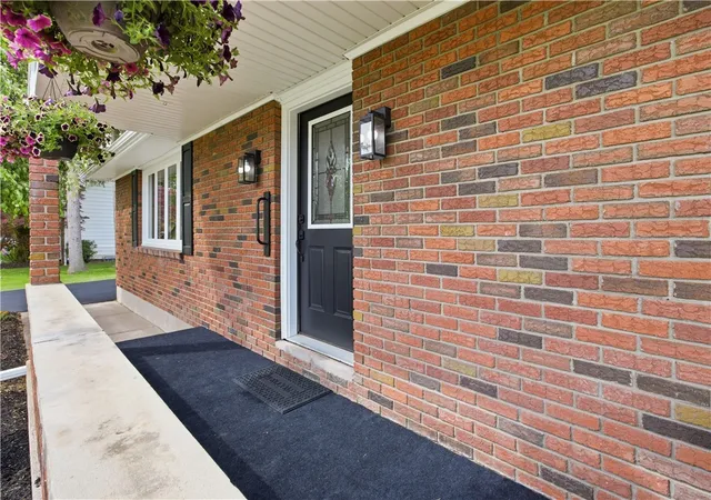 Homes for sale in Geneva, NY | 508 White Springs Rd, Geneva, NY 14456 | MLS# R1685259