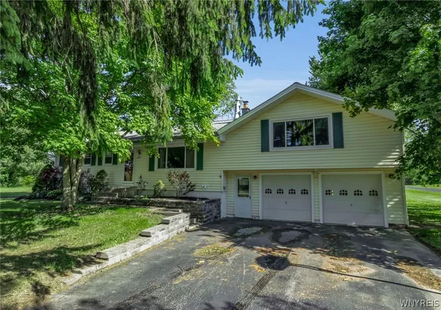 2nd image of 12466 Williston Rd, Alden, NY 14004 | MLS# B1685768