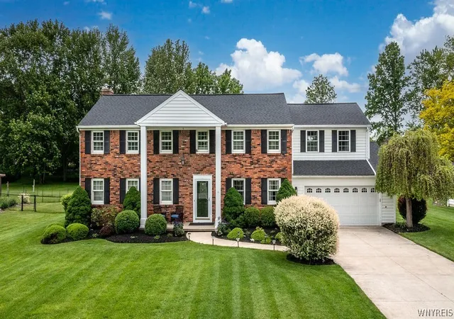 1st image of 8085 Roseville Ln, East Amherst, NY 14051 | MLS# B1685540