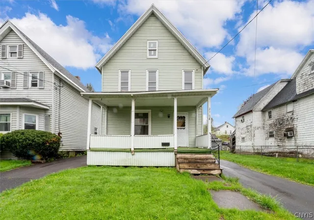 Homes for sale in German Flatts, NY | 270 E Clark St, German Flatts, NY 13357 | MLS# S1685882