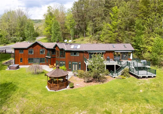 Photo 1 of Single family home for sale at 270 Kristens Ridge Rd, Margaretville, NY 12455 | MLS# R1671179 | Listing updated on 2026-07-27