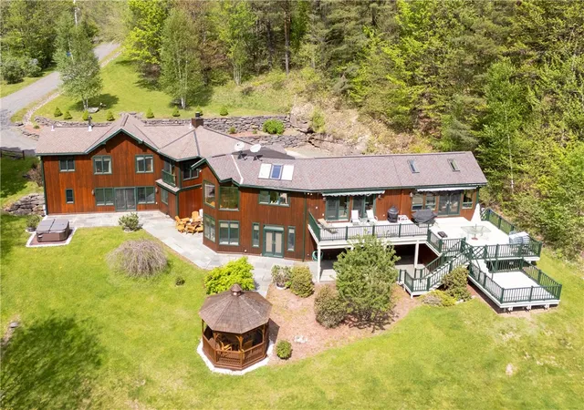 Photo 2 of Single family home for sale at 270 Kristens Ridge Rd, Margaretville, NY 12455 | MLS# R1671179 | Listing updated on 2026-07-27