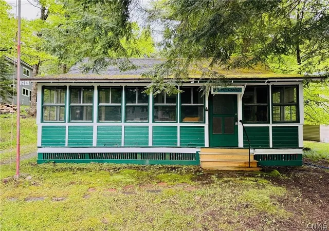Homes for sale in Webb, NY | 274 S Shore Rd, Webb, NY 13420 | MLS# S1685883