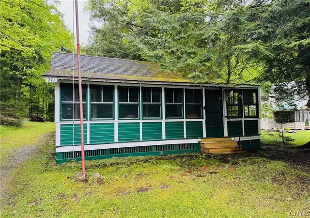 Homes for sale in Webb, NY | 274 S Shore Rd, Webb, NY 13420 | MLS# S1685883