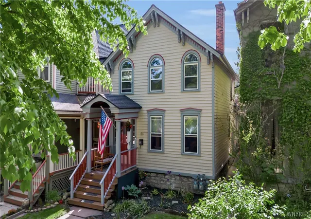 1st image of 46 Park St, Buffalo, NY 14201 | MLS# B1685168