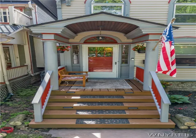3rd image of 46 Park St, Buffalo, NY 14201 | MLS# B1685168