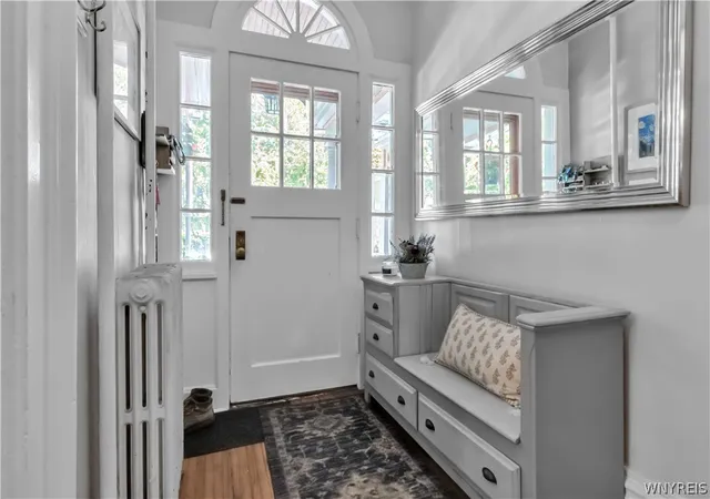 4th image of 46 Park St, Buffalo, NY 14201 | MLS# B1685168