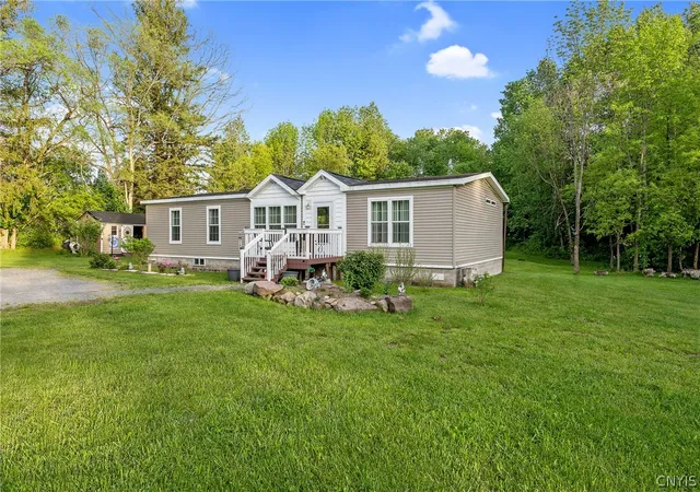 Homes for sale in Mexico, NY | 2751 State Route 104, Mexico, NY 13114 | MLS# S1684495