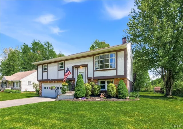 Homes for sale in Rome, NY | 7708 Gifford Rd, Rome, NY 13440 | MLS# S1685349