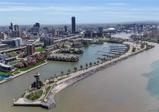 2nd image of 132 Lakefront Blvd, Buffalo, NY 14202
