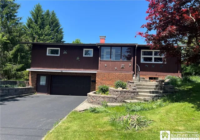 3rd image of 295 Camp St, Jamestown, NY 14701 | MLS# R1685855
