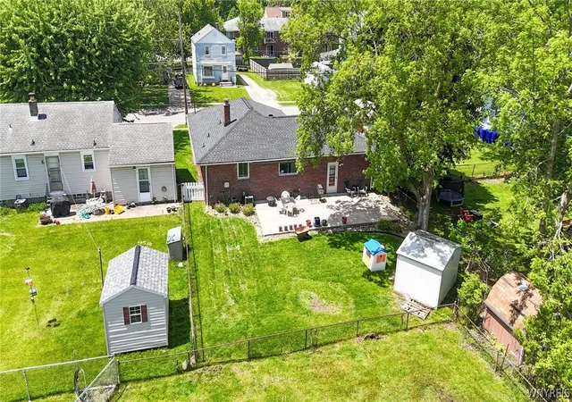 Photo 4 of Sale Pending at 297 Burch Ave, Buffalo, NY 14210 | MLS# B1684676 | Listing updated on 2026-06-09