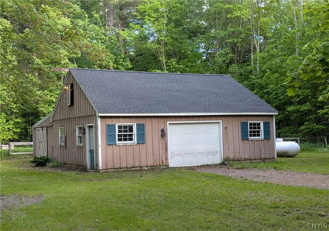 Photo 4 of Single family home for sale at 4486 State Route 3, Fulton, NY 13069 | MLS# S1685644 | Listing updated on 2026-08-03