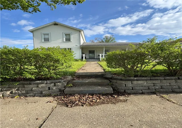 Photo 4 of Sale Pending at 5 King St, Eldred, PA 16731 | MLS# R1681708 | Listing updated on 2026-07-21