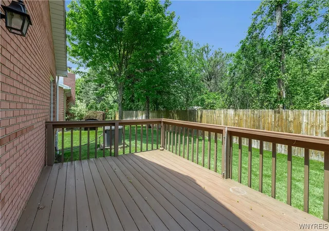 Photo 3 of Sale Pending at 14 Woodpointe, Buffalo, NY 14221 | MLS# B1685348 | Listing updated on 2026-06-22