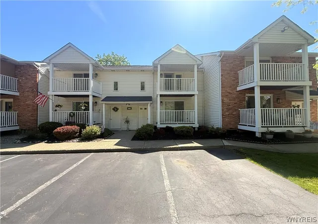 Homes for sale in Amherst, NY | 4619 Chestnut Ridge Rd #L, Amherst, NY 14228 | MLS# B1677418