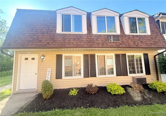 Homes for sale in Amherst, NY | 60 Wellington Ct #A, Amherst, NY 14221 | MLS# B1684354