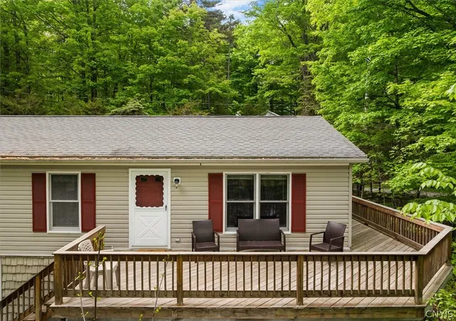 Homes for sale in Webb, NY | 182 Oneida Rd, Webb, NY 13420 | MLS# S1684410