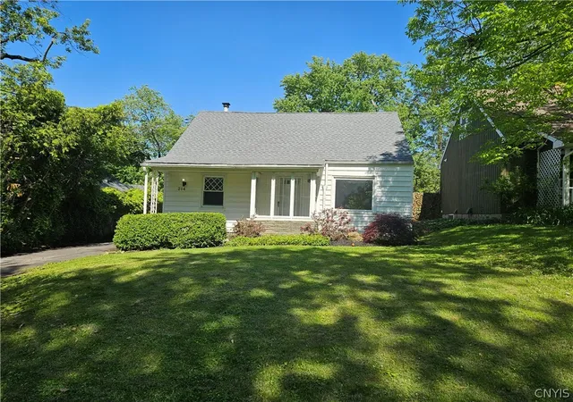 Homes for sale in De Witt, NY | 214 Revere Rd, De Witt, NY 13214 | MLS# S1685971