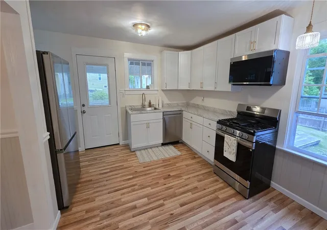 Homes for sale in Springport, NY | 4 Seminary St, Springport, NY 13160 | MLS# R1686003