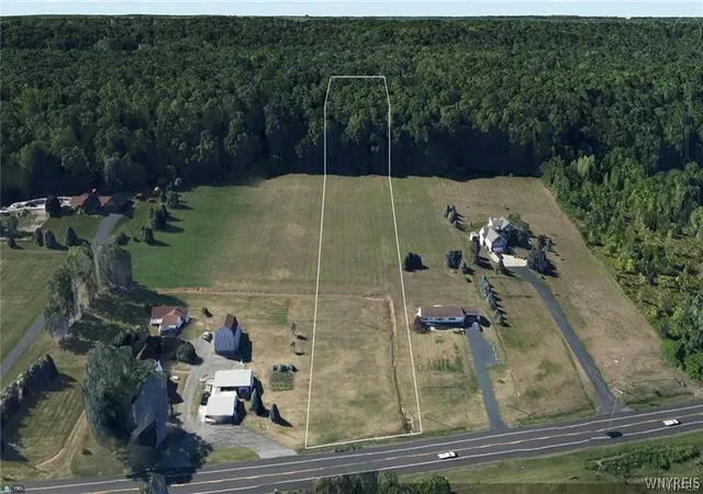 1st image of 1764 Ridge Rd, Lewiston, NY 14092 | MLS# B1686006