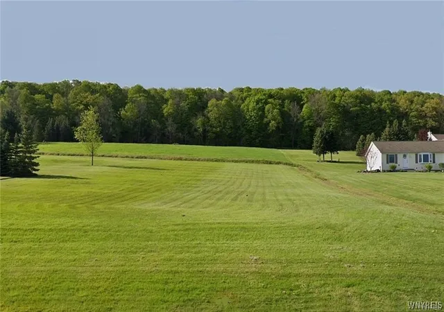 5th image of 1764 Ridge Rd, Lewiston, NY 14092 | MLS# B1686006