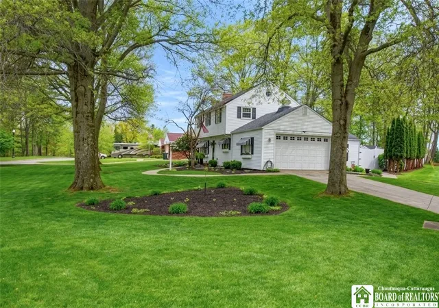 4th image of 141 E Virginia Blvd, Jamestown, NY 14701 | MLS# R1685872