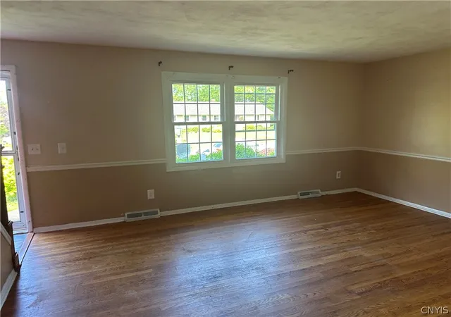 Photo 4 of Single family home for sale at 11 Sunset Ter, Apalachin, NY 13732 | MLS# S1686055 | Listing updated on 2026-08-04