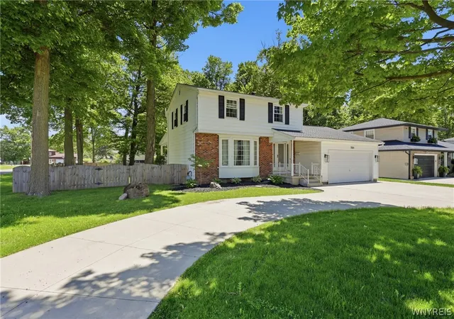 Homes for sale in Niagara, NY | 3325 Miller Rd, Niagara, NY 14304 | MLS# B1685239