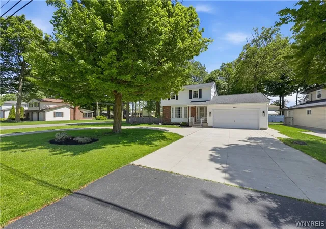 Homes for sale in Niagara, NY | 3325 Miller Rd, Niagara, NY 14304 | MLS# B1685239