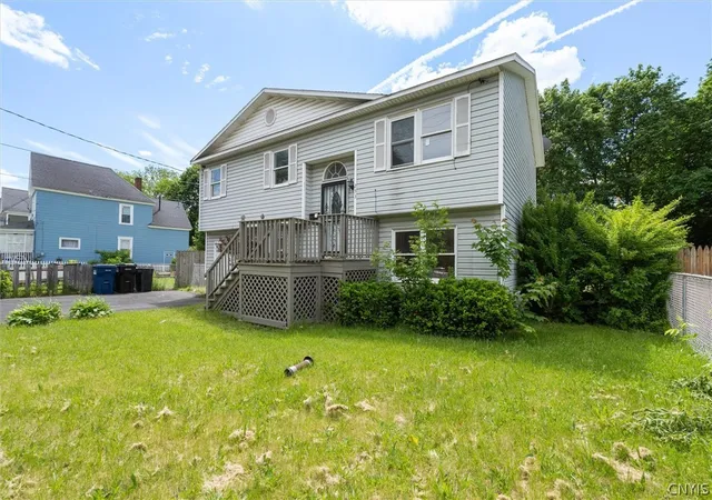 Homes for sale in Syracuse, NY | 233 W Newell St, Syracuse, NY 13205 | MLS# S1685637