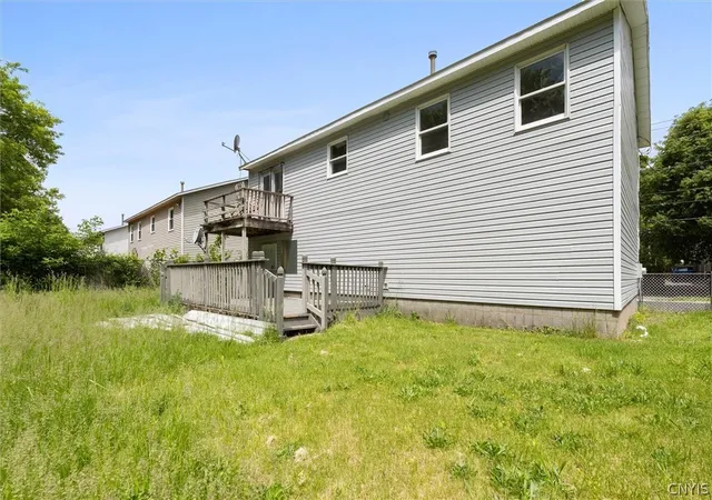 Homes for sale in Syracuse, NY | 233 W Newell St, Syracuse, NY 13205 | MLS# S1685637
