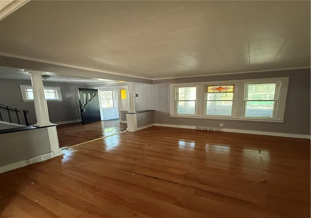 3rd image of 258 Curtis St, Rochester, NY 14606 | MLS# R1685178