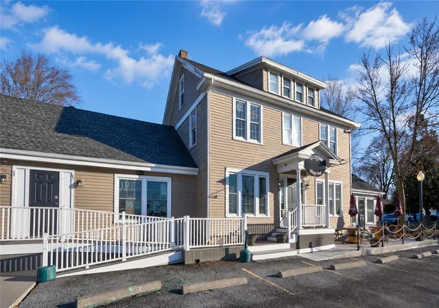 Homes for sale in Geneva City, NY | 258 Hamilton St, Geneva City, NY 14456 | MLS# R1684904