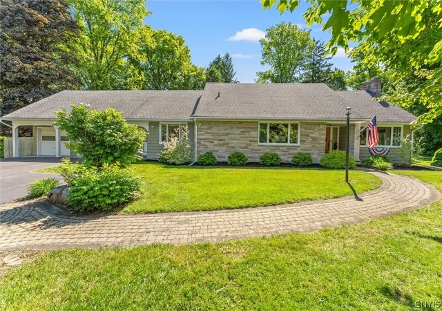 Photo 2 of Sale Pending at 30 Lyndon Rd, Fayetteville, NY 13066 | MLS# S1685595 | Listing updated on 2026-08-02