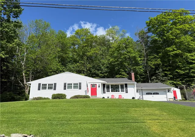 1st image of 3 College Park Dr, Oneonta, NY 13820 | MLS# R1685994