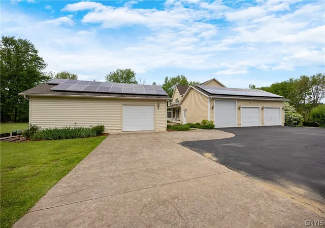 3rd image of 8785 Dinglehole Rd, Lysander, NY 13027 | MLS# S1684874