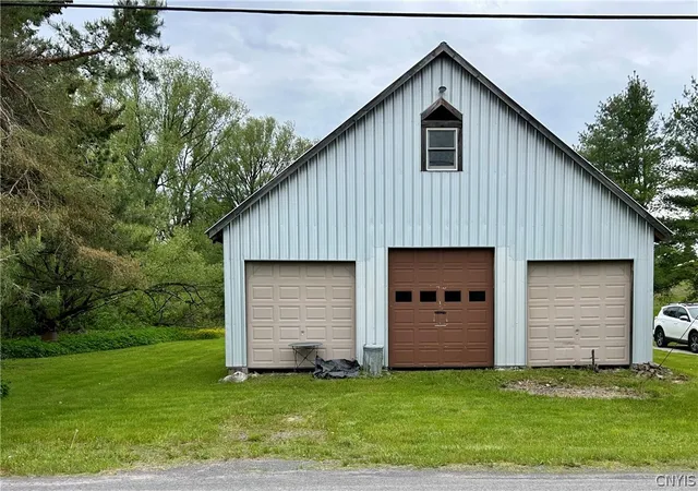 Homes for sale in Sangerfield, NY | 1223 Osborne Ave, Sangerfield, NY 13480 | MLS# S1686112