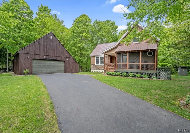 Homes for sale in Osceola, NY | 1571 Niciu Rd, Osceola, NY 13437 | MLS# S1686070