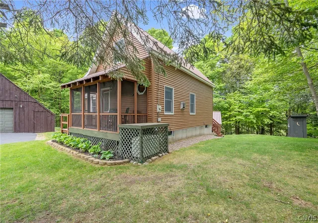 Homes for sale in Osceola, NY | 1571 Niciu Rd, Osceola, NY 13437 | MLS# S1686070