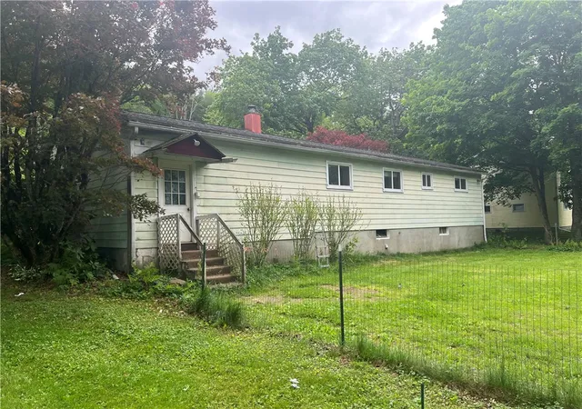 3rd image of 287 Valley View Rd, Unadilla, NY 13733 | MLS# R1685344