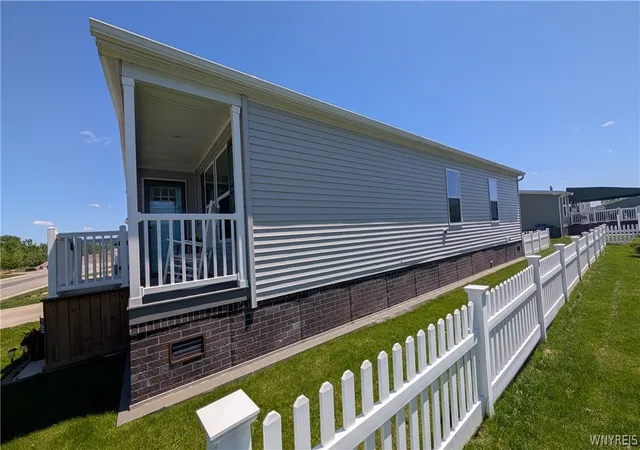 4th image of 4216 Mohawk Pkwy, Niagara Falls, NY 14304 | MLS# B1686043