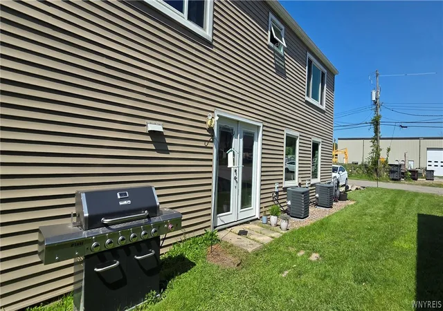 3rd image of 210 Westminster Rd, Buffalo, NY 14224 | MLS# B1686169