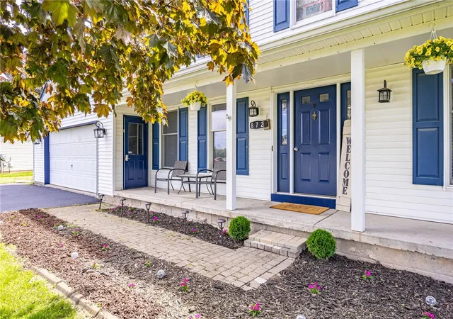 4th image of 872 Guinevere Dr, Rochester, NY 14626 | MLS# R1683666