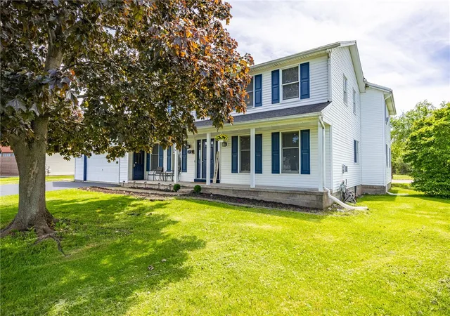 5th image of 872 Guinevere Dr, Rochester, NY 14626 | MLS# R1683666