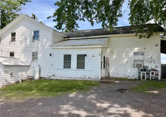 Photo 4 of Sale Pending at 2086 State Route 104a, Sterling, NY 13156 | MLS# S1686147 | Listing updated on 2026-08-04